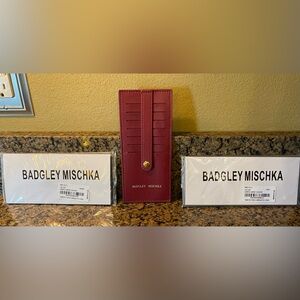 Badgley Mischka Luxury Brand simple cards holder 7 slots
Wine red NWT WALLET